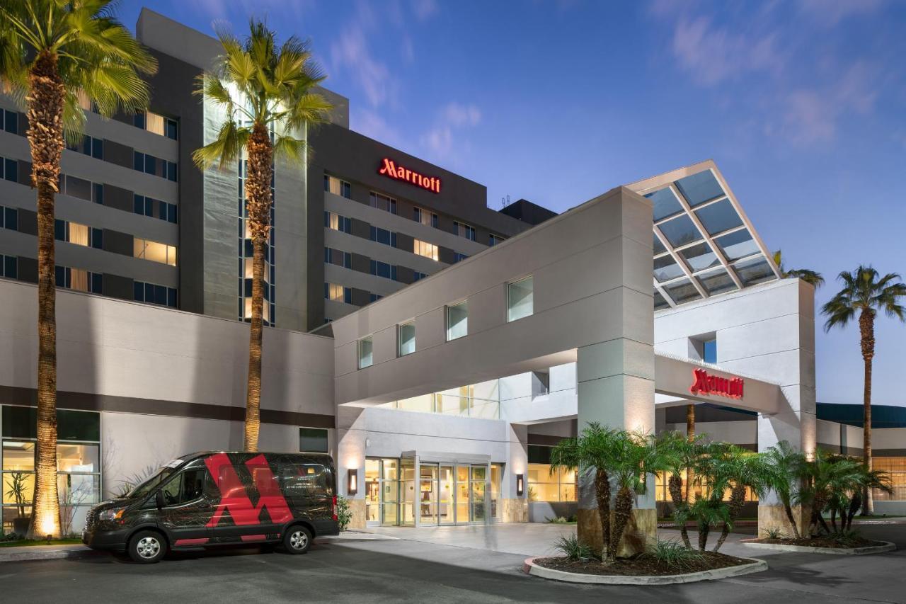 Hôtel Bakersfield Marriott At The Convention Center Extérieur photo